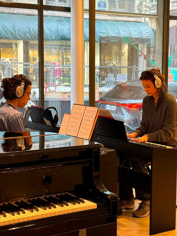 Cours de piano en groupe pour enfants