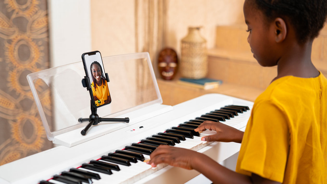 Cours de piano en ligne pour enfants au Bénin